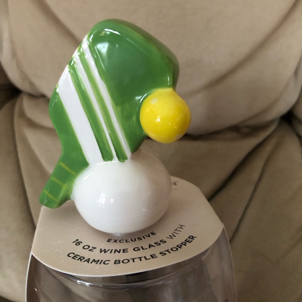 Cute Pickleball Themed Stemless Wine Glass With Ceramic Bottle Stopper - Picture 2 of 3